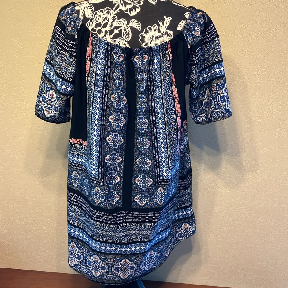 M MULTI COLORED DRESS WASH & WEAR BY RENEE C. - Picture 3 of 7